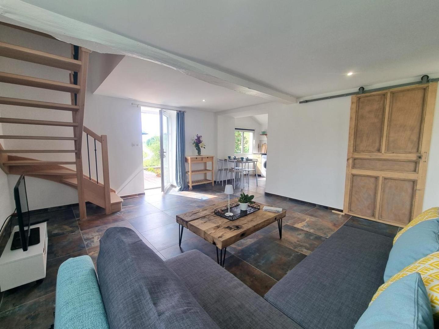 Villemontais La Ferme Des Galoches B&B 외부 사진